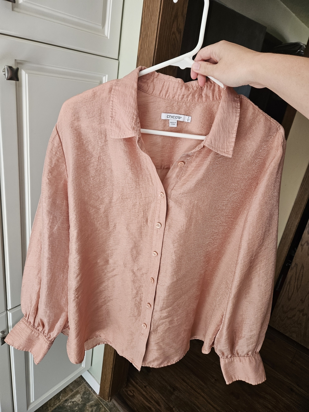 Chico's Blush Pink Satin Button Down Blouse Smart Casual Romantic Boho Chic